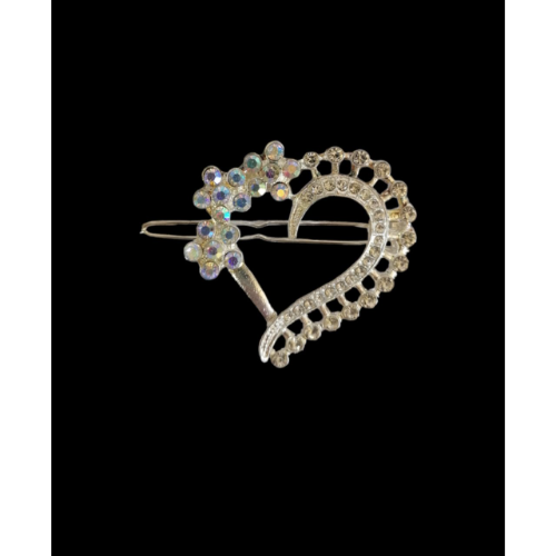 EVILLA????CORAZON PLATEADO con piedritas